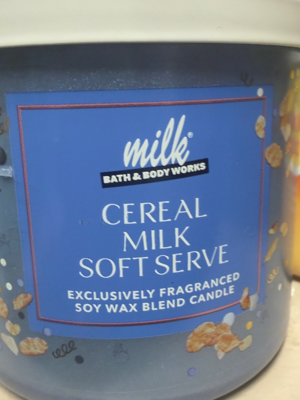Bath & Body Works Blue Cereal Milk Soft Serve Scented Candle